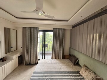 Living Room in 4 BHK Builder Floor at Sector 24 – for Rent