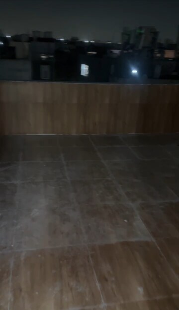 Terrace in 1.5 BHK Builder Floor at New Ashok Nagar – for Rent