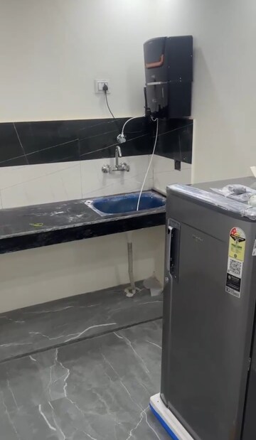 Kitchen in 1.5 BHK Builder Floor at New Ashok Nagar – for Rent