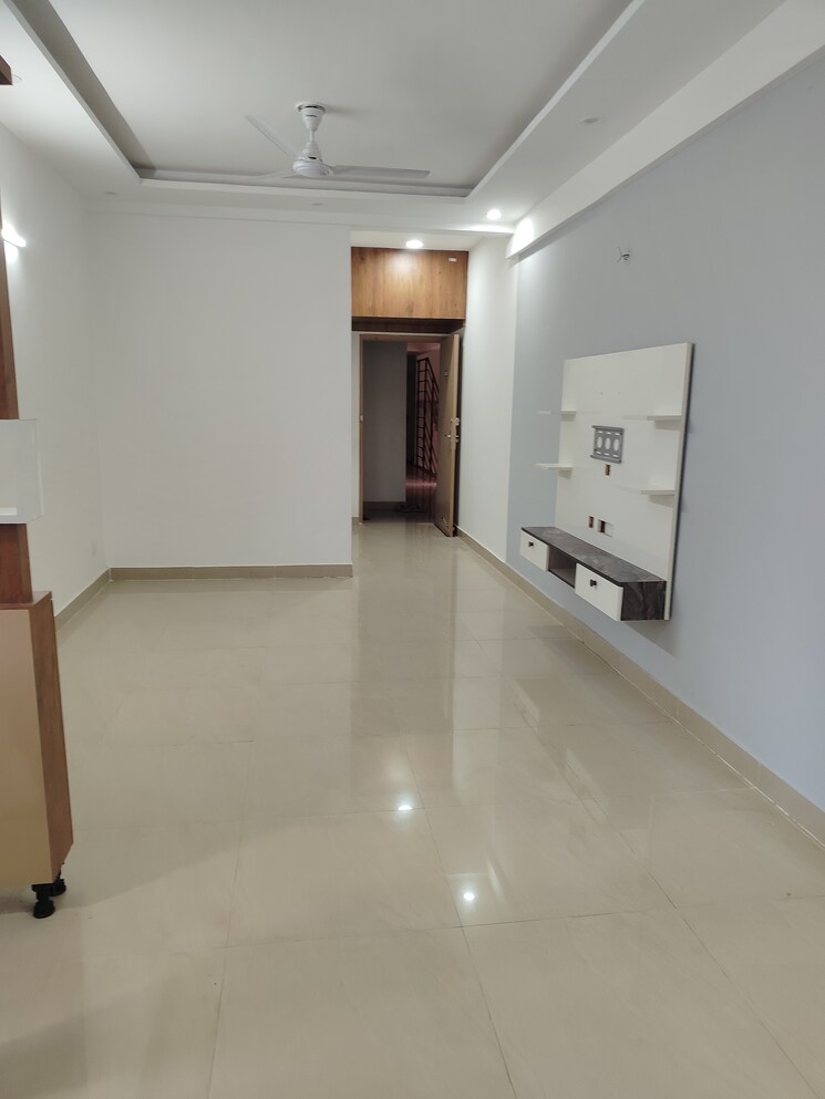 Room, suncity-avenue-76 2 Bedroom 735 Sq.Ft. Apartment In Sector 76 Gurgaon 9123977
