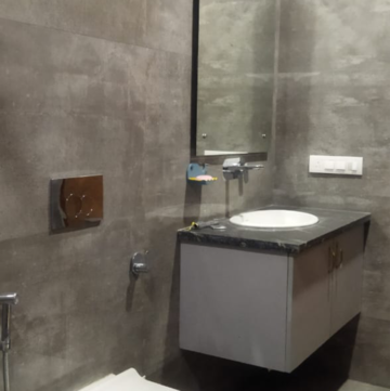 Bathroom in 4 BHK Builder Floor at Eros Rosewood City, Rosewood City – for Rent