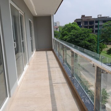 Balcony in 4 BHK Builder Floor at Eros Rosewood City, Rosewood City – for Rent