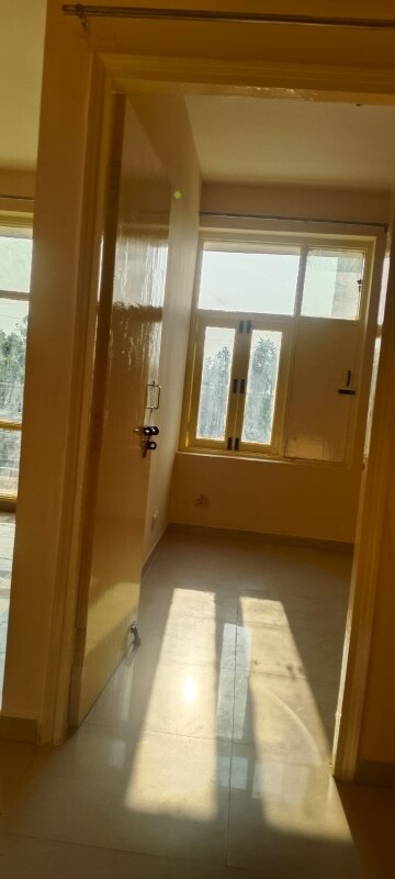 Building Lobby in 3 BHK Apartment at Omaxe Heights, Sector 86 – for Rent