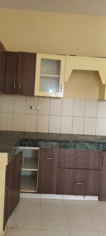 Kitchen in 3 BHK Apartment at Omaxe Heights, Sector 86 – for Rent