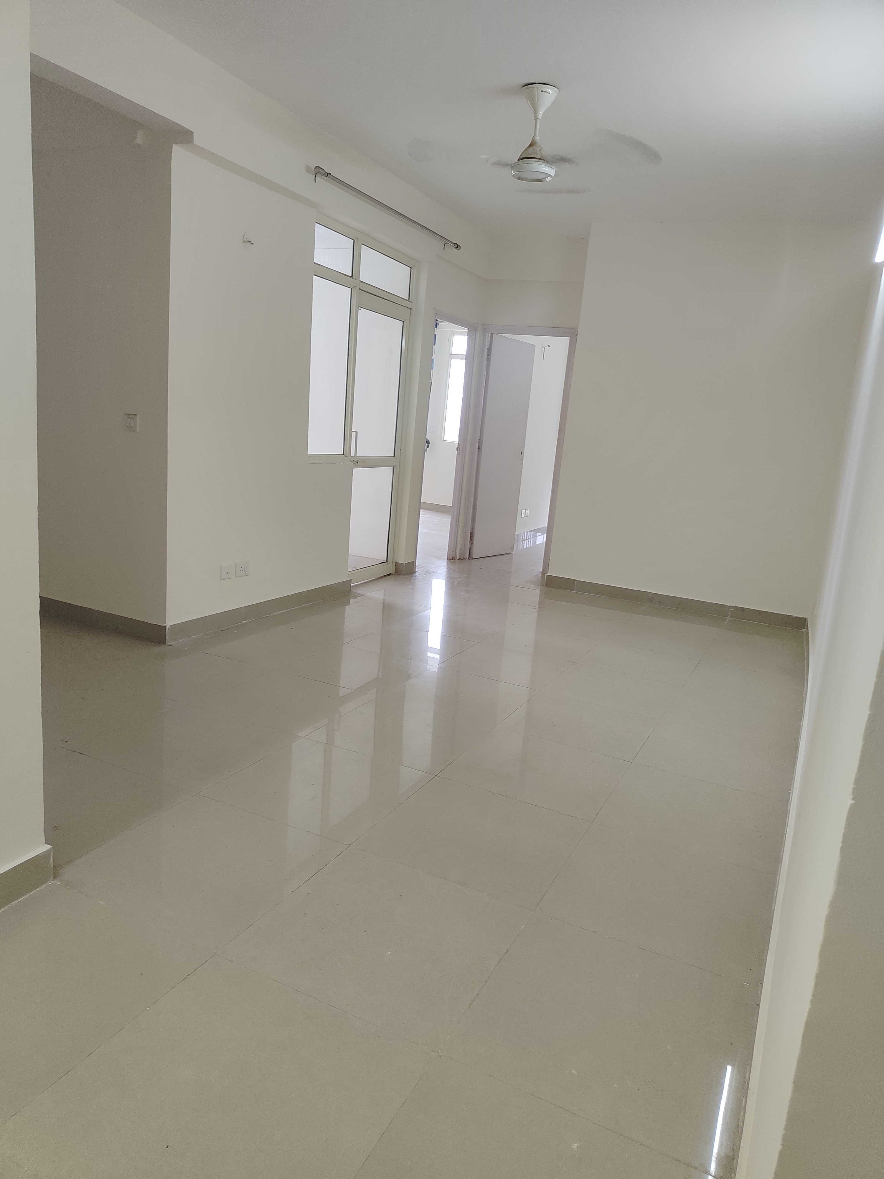 2 BHK Apartment For Sale in Suncity Avenue 76
