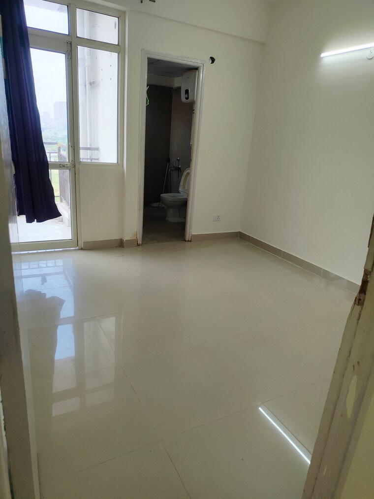 Room, suncity-avenue-76 2 Bedroom 682 Sq.Ft. Apartment In Sector 76 Gurgaon 9124049