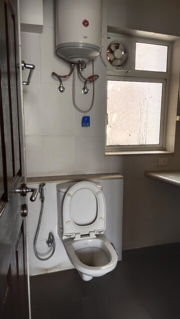 Bathroom in 3 BHK Apartment at Unitech Escape, Sector 50 – for Rent