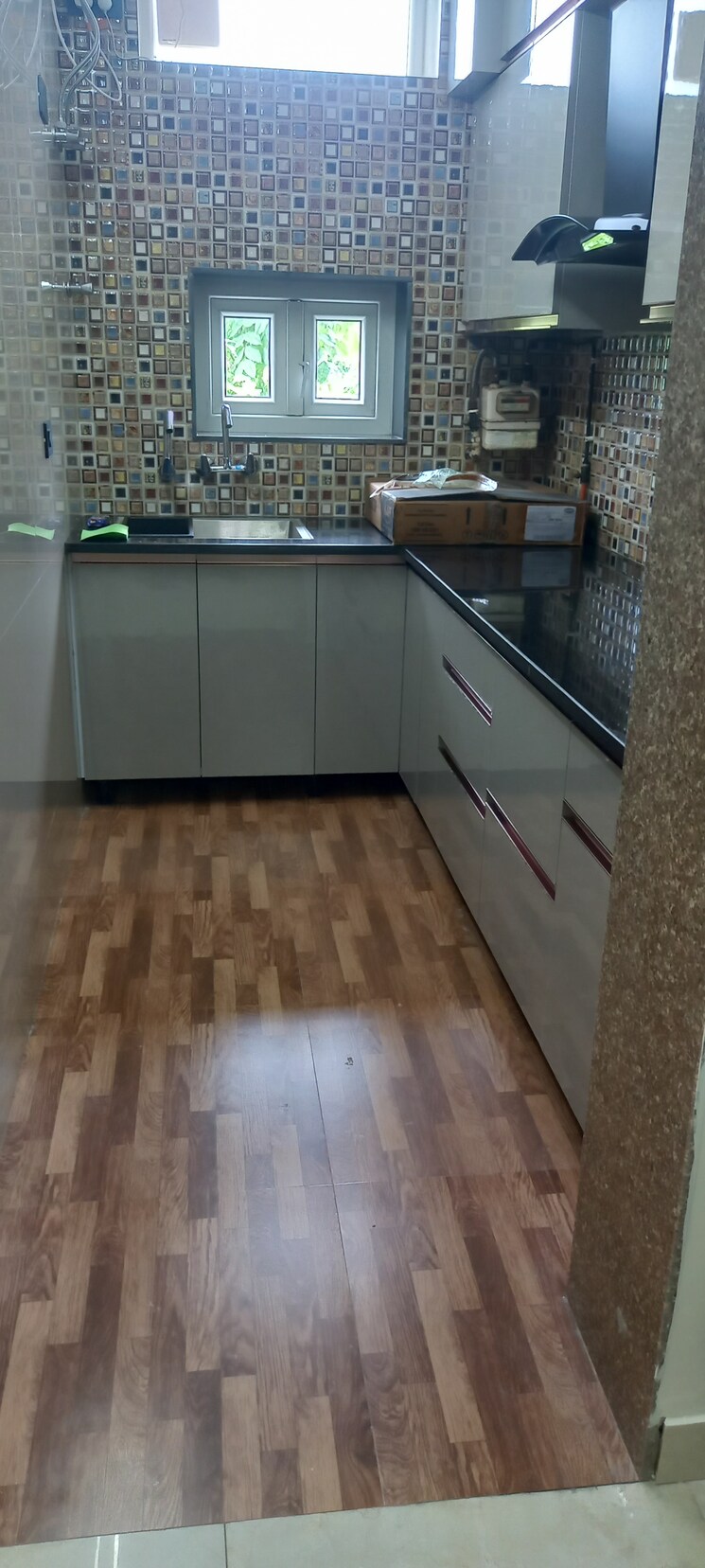 Kitchen, ip extension 2 Bedroom 1400 Sq.Ft. Apartment In Ip Extension Delhi 9124098