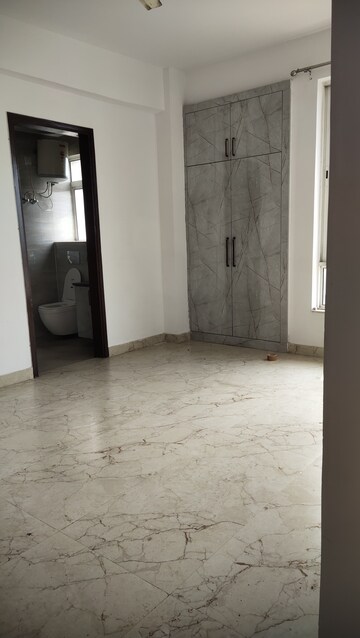 3 BHK Apartment For Rent in Unitech Escape, Sector 50