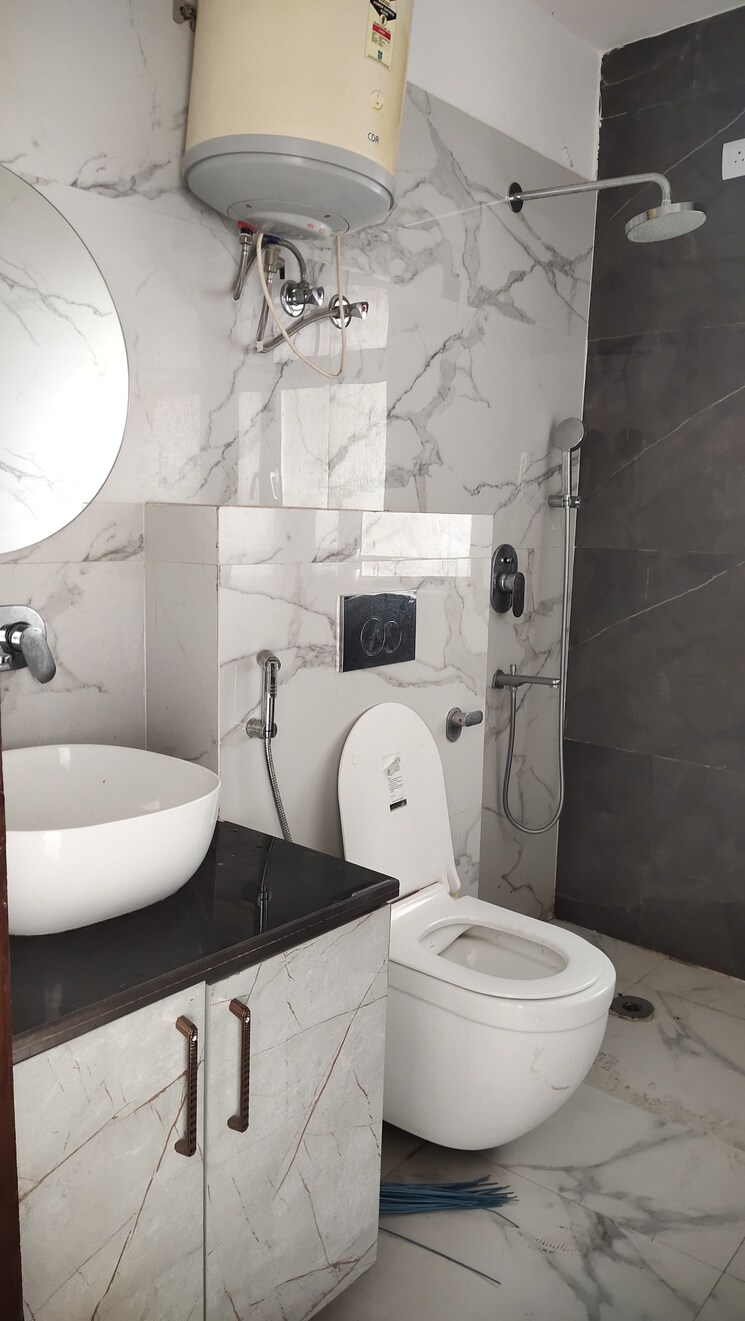 Bathroom, unitech-escape 3 Bedroom 2066 Sq.Ft. Apartment In Sector 50 Gurgaon 9124129