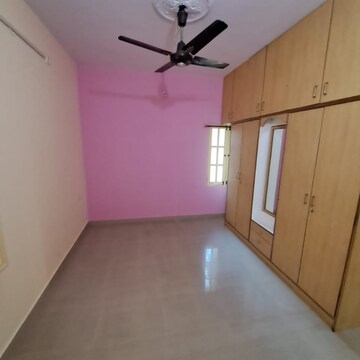 Room in 4 BHK Independent House at Basaveshwara Nagar – for Rent