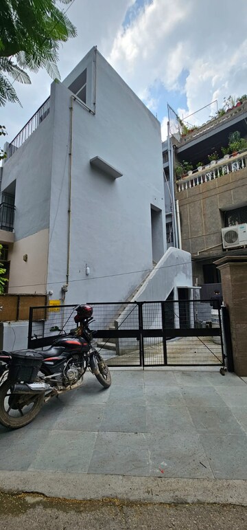 3 BHK Independent House – Exterior View View at Vasant Enclave - for Rent