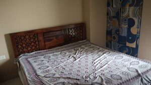 Room in 3 BHK Apartment at Gulshan Botnia, Sector 144 – for Rent