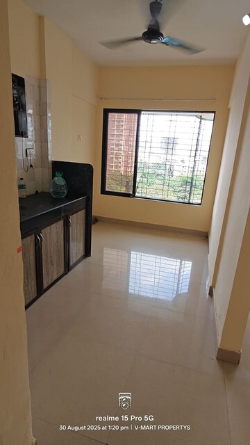 Room in 1 BHK Apartment at Celebration Apartment Malad, Malad West – for Rent