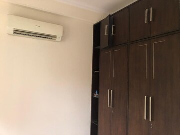 Room in 2 BHK Apartment at Ansal Height 86, Sector 86 – for Rent