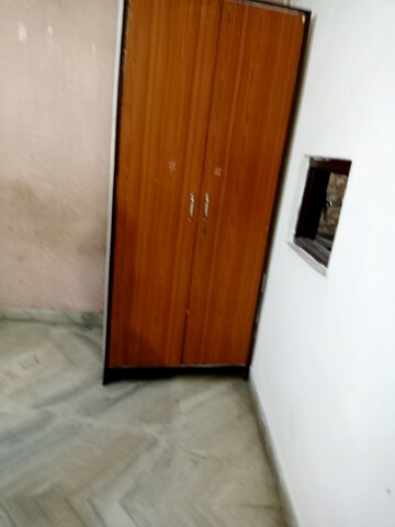 Furnished Amenities in 1 BHK Builder Floor at Neb Sarai – for Rent
