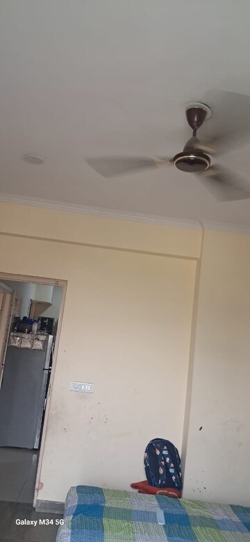 Furnished Amenities in 3.5 BHK Apartment at Gaur City 6th Avenue, Sector 4 Greater Noida – for Rent