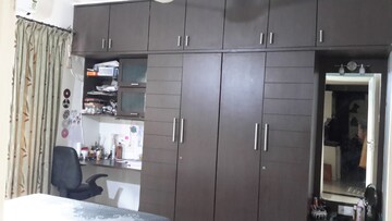 Furnished Amenities in 2 BHK Apartment at Giridhar Oasis, Kharadi – for Rent