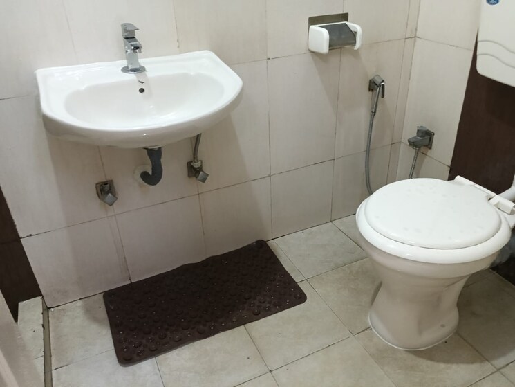 Bathroom, chembur 2 Bedroom 975 Sq.Ft. Apartment In Chembur Mumbai 9124322