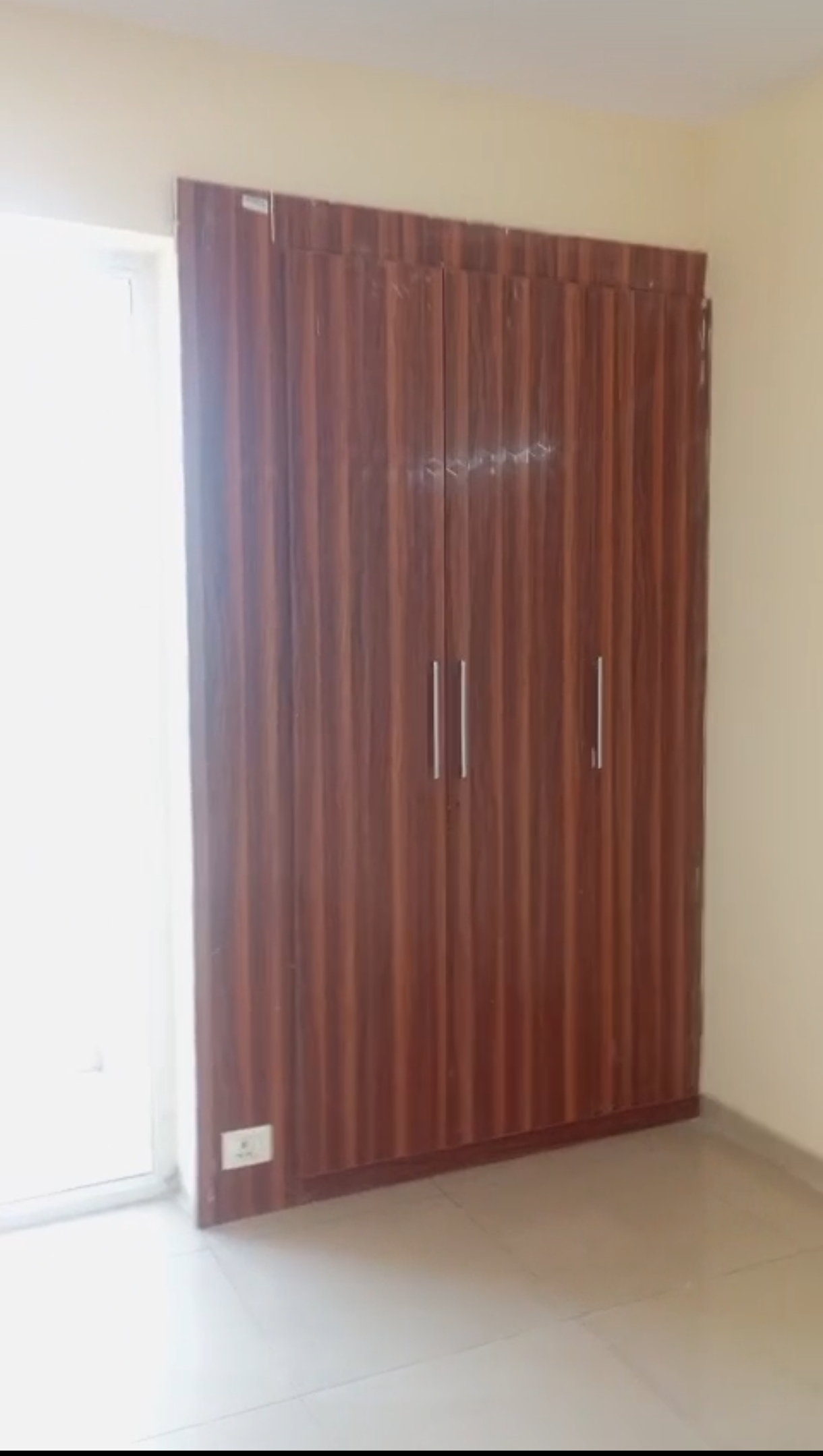 2 BHK Apartment For Rent in Wave Dream Homes