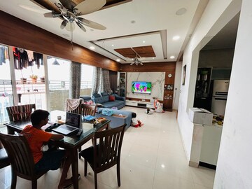 Team Area in 2 BHK Apartment at Evershine Woods, Mira Road – for Sale