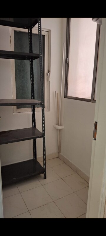 Bathroom in 3 BHK Apartment at DLF Regency Park II, Sector 27 – for Sale