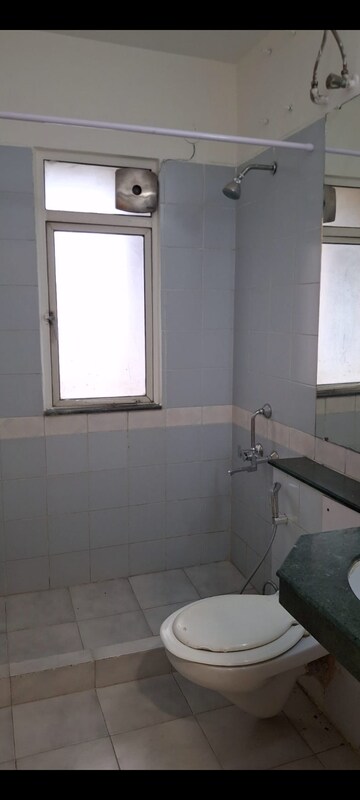 Bathroom in 3 BHK Apartment at DLF Regency Park II, Sector 27 – for Sale