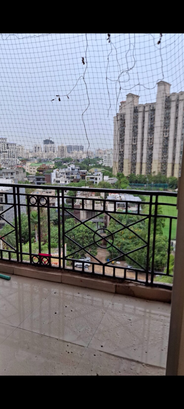 Balcony, dlf-regency-park-ii 3 Bedroom 1550 Sq.Ft. Apartment In Sector 27 Gurgaon 9124356