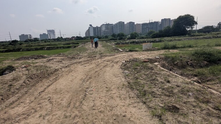 undefined, sector 142  100 Sq.Yd. Plot In Sector 142 Noida 9124390