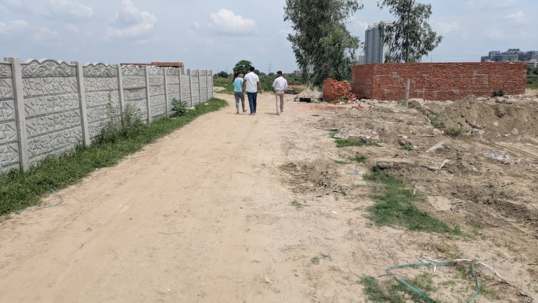 undefined, sector 142  100 Sq.Yd. Plot In Sector 142 Noida 9124390