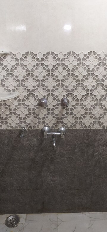 Bathroom in 1 BHK Builder Floor at Kalkaji – for Rent