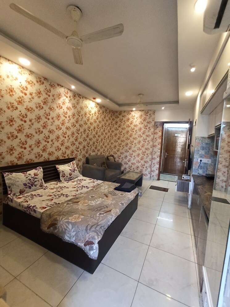 Room, supertech-north-eye Studio 565 Sq.Ft. Apartment In Sector 74 Noida 9124448