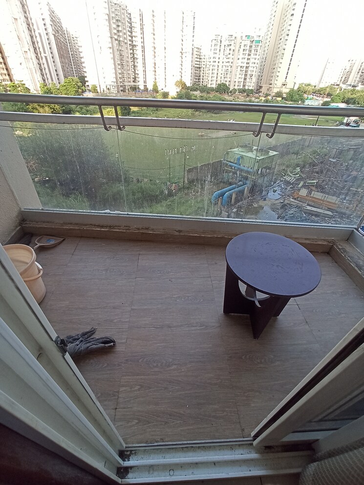 Balcony, supertech-north-eye Studio 565 Sq.Ft. Apartment In Sector 74 Noida 9124448