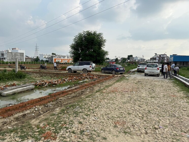 undefined, jankipuram extension  1000 Sq.Ft. Plot In Jankipuram Extension Lucknow 9124464