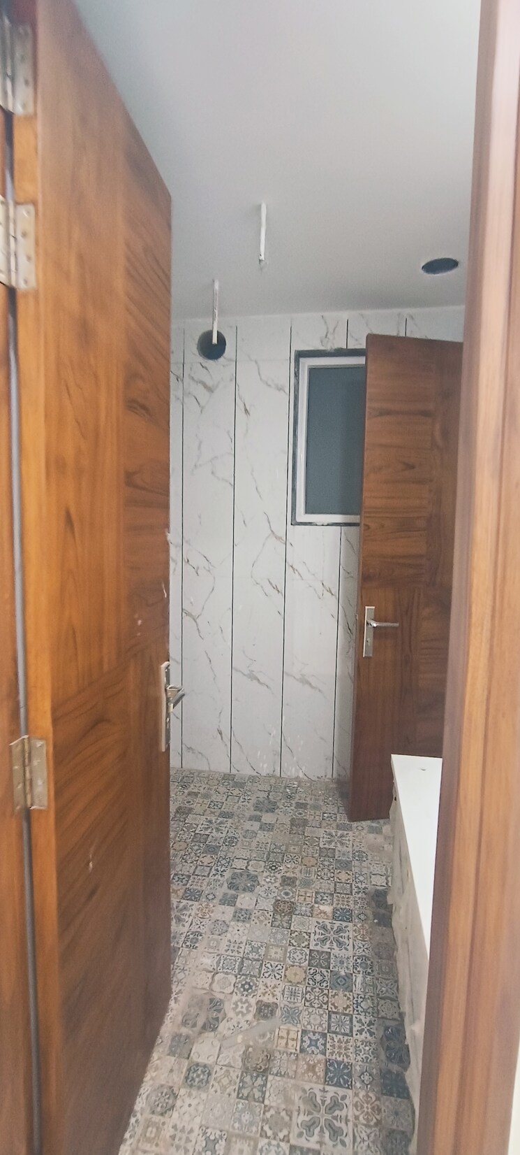 Bathroom, sector 85 4 Bedroom 350 Sq.Ft. Builder Floor In Sector 85 Faridabad 9124468