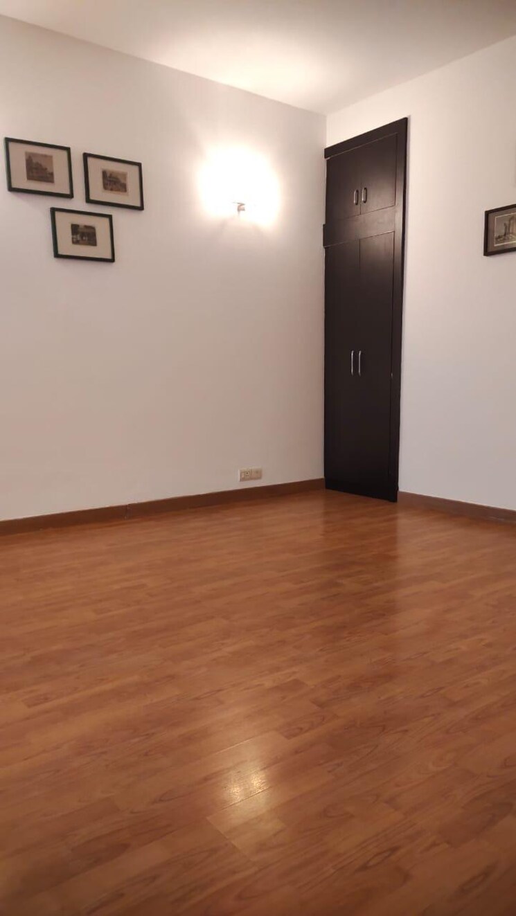 Room, unitech-uniworld-gardens 3 Bedroom 2086 Sq.Ft. Apartment In Sector 47 Gurgaon 9124517