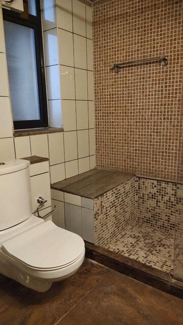 Bathroom in 3 BHK Apartment at Unitech Uniworld Gardens, Sector 47 – for Sale