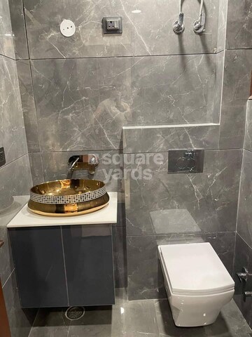Furnished Amenities in 2.5 BHK Builder Floor at Bhai Randhir Singh Nagar – for Rent