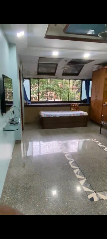 Bedroom in 2 BHK Apartment at Ready Money Building, Madanpura – for Sale