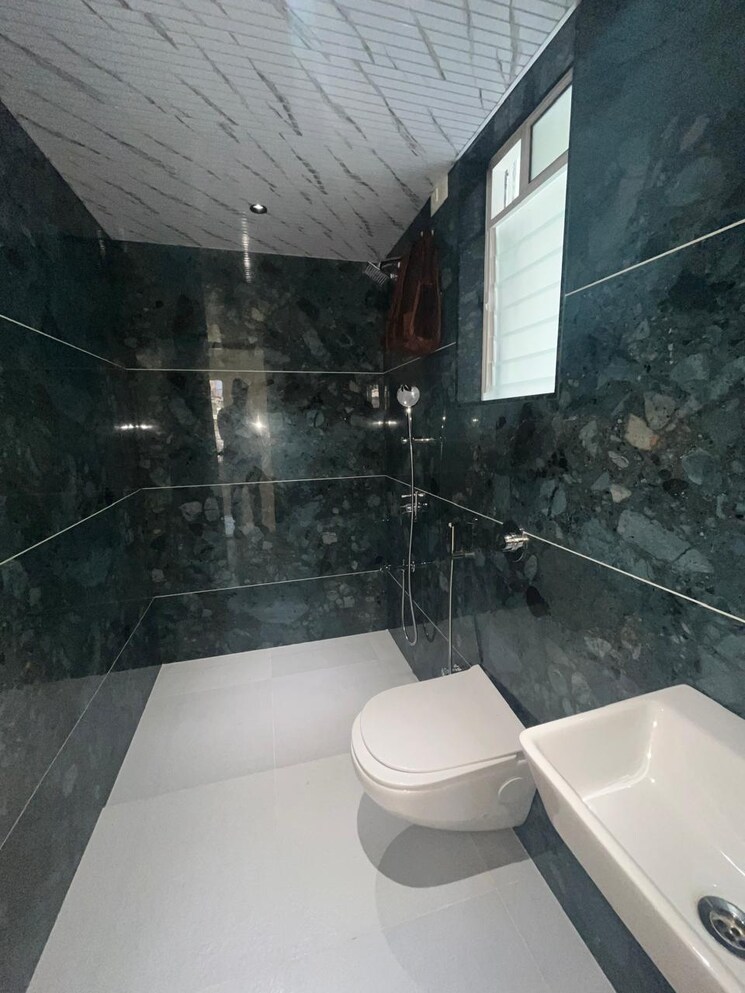 Bathroom, pinnac-barate-empire 2 Bedroom 1010 Sq.Ft. Apartment In Karve Nagar Pune 9124518