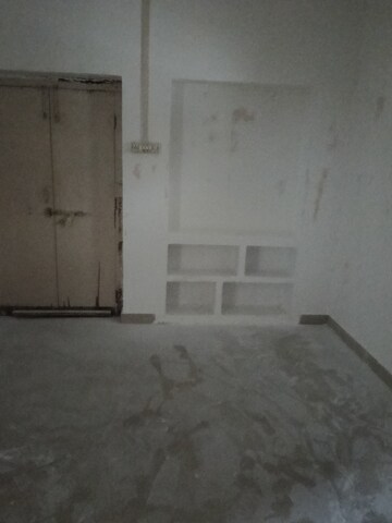 Room in  Office Space at Mahanagar – for Rent