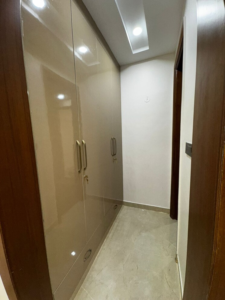 Bathroom, faridabad central 3 Bedroom 256 Sq.Yd. Builder Floor In Faridabad Central Faridabad 9124541
