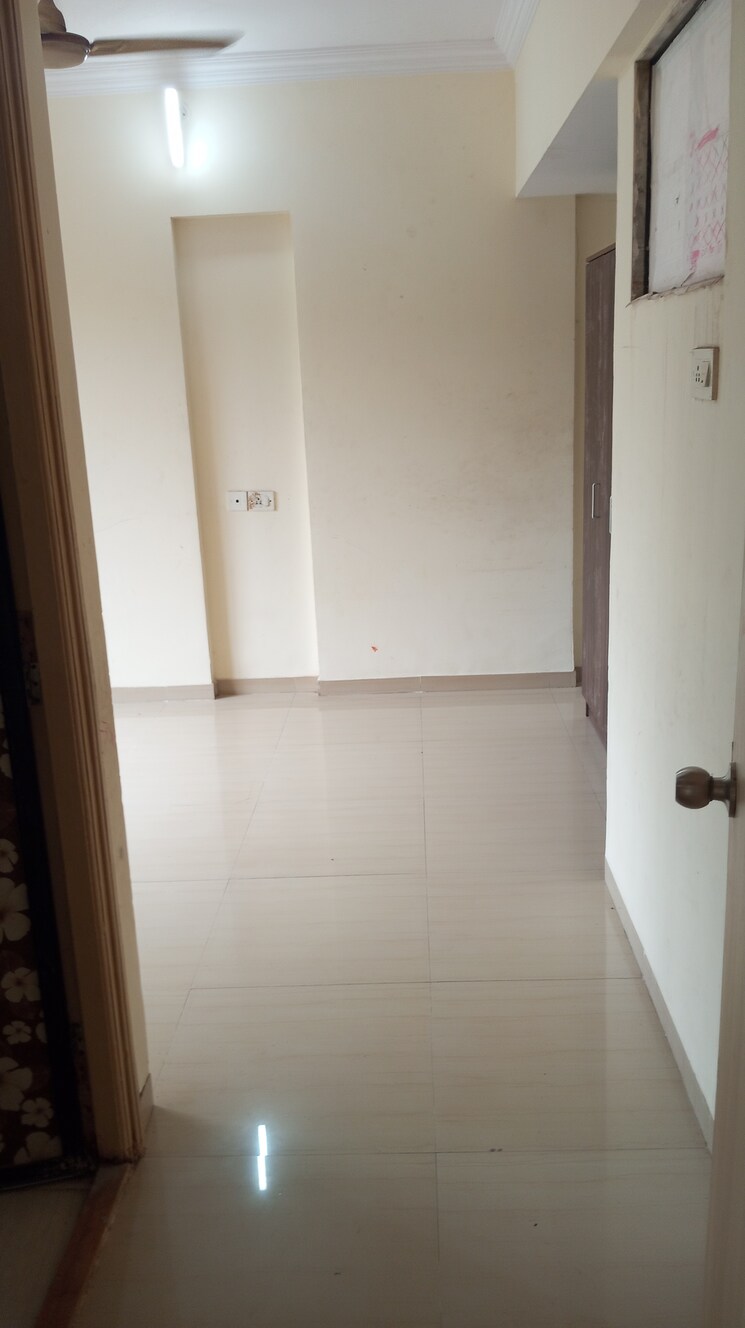 Room, unnathi-woods-phase-1-and-2 2 Bedroom 1005 Sq.Ft. Apartment In Ghodbunder Road Thane 9124577