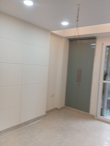 Room in 4 BHK Builder Floor at Chattarpur – for Sale