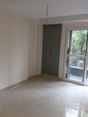 Room in 4 BHK Builder Floor at Chattarpur – for Sale