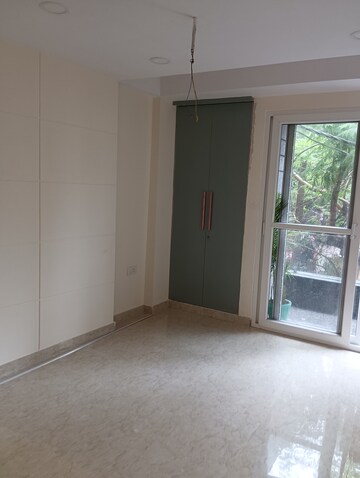 Room in 4 BHK Builder Floor at Chattarpur – for Sale