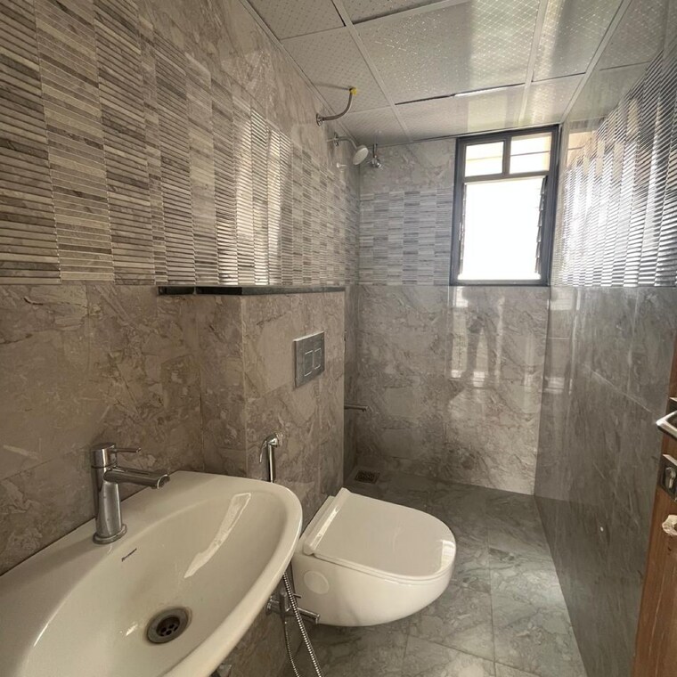 Attached Bathroom, nivedita-apartment-rambaug-colony 3 Bedroom 1508 Sq.Ft. Apartment In Rambaug Colony Pune 9124613