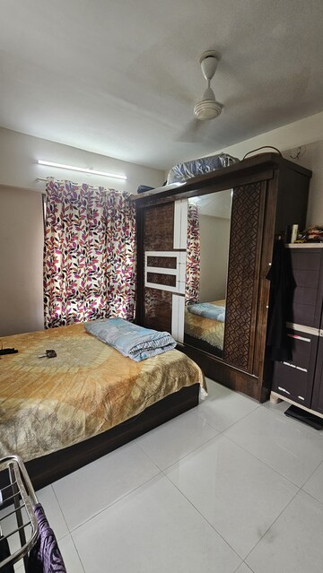 Bedroom in 2 BHK Apartment at Royal Oasis, Malad West – for Sale