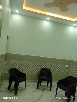 Team Area in 3 BHK Builder Floor at Chandrabani – for Sale