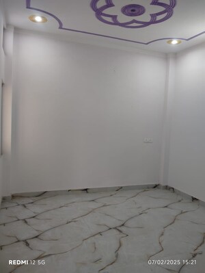 Room in 3 BHK Builder Floor at Chandrabani – for Sale